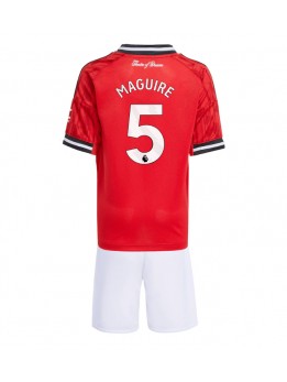Billige Manchester United Harry Maguire #5 Hjemmedraktsett Barn 2025-26 Kortermet (+ Korte bukser)
